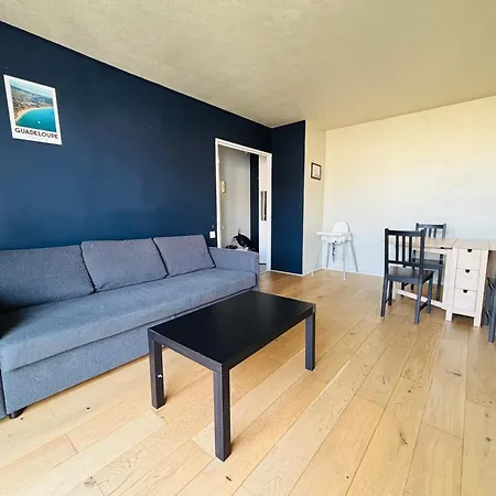 아파트 Lumineux Avec Balcon - 4 Voyageurs Et 1 Bebe - Parking - Proche Lille